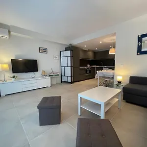 https://apartament-antic-plankton-sa-riera-begur-free-parking.catalonia-hotels.com